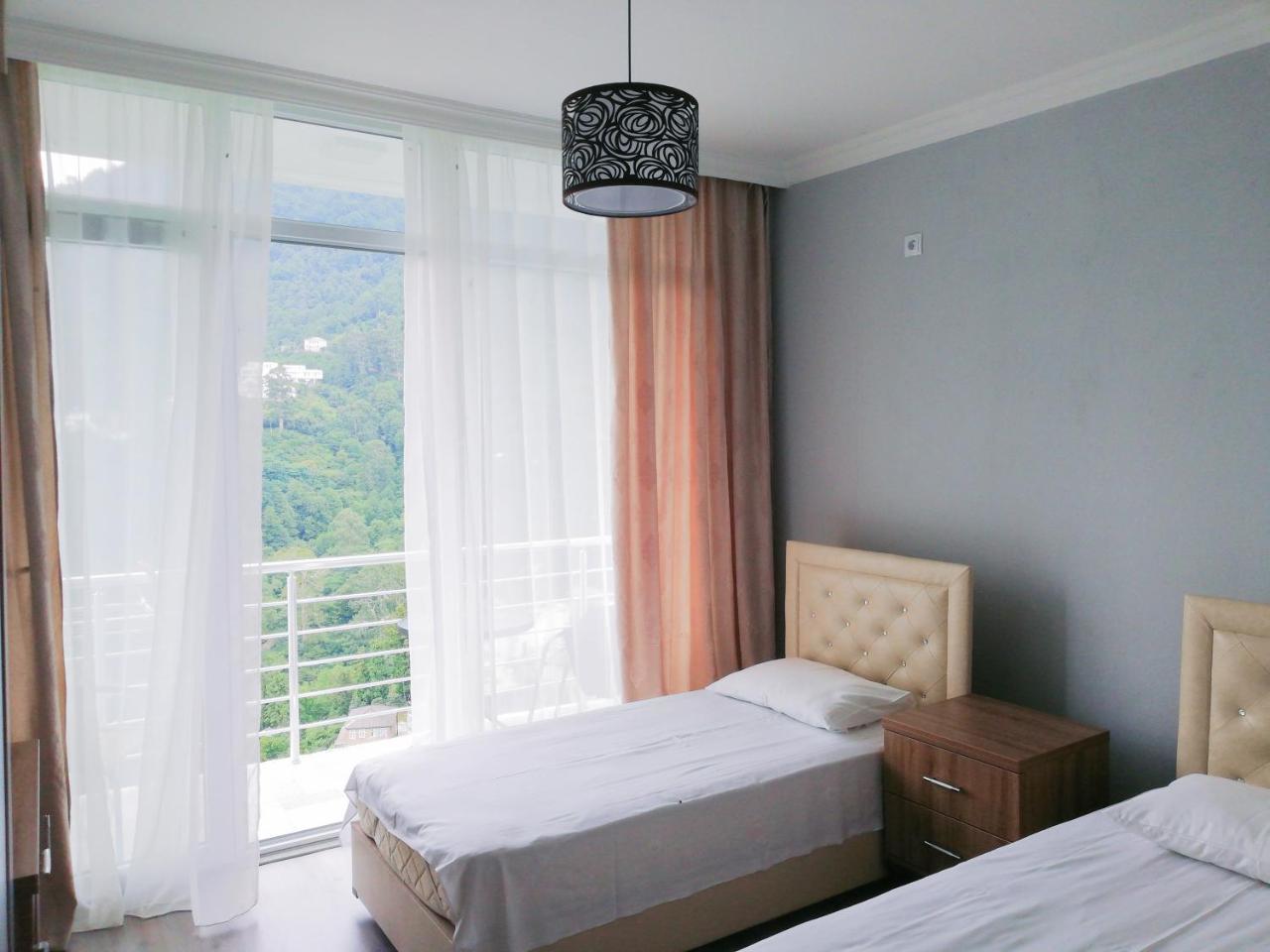 Albatross Kvariati Guest House Exterior photo
