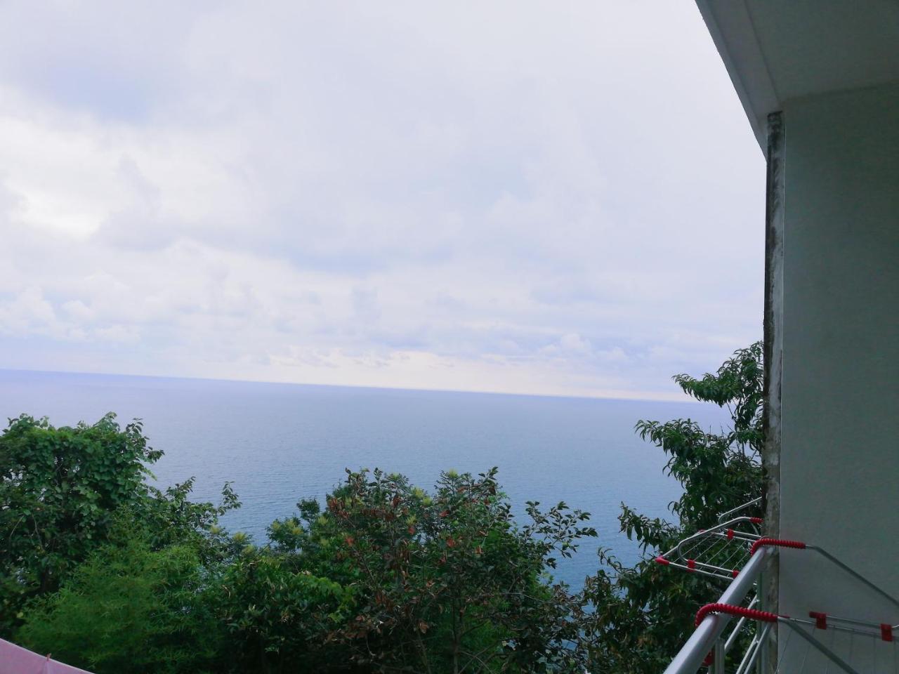 Albatross Kvariati Guest House Exterior photo