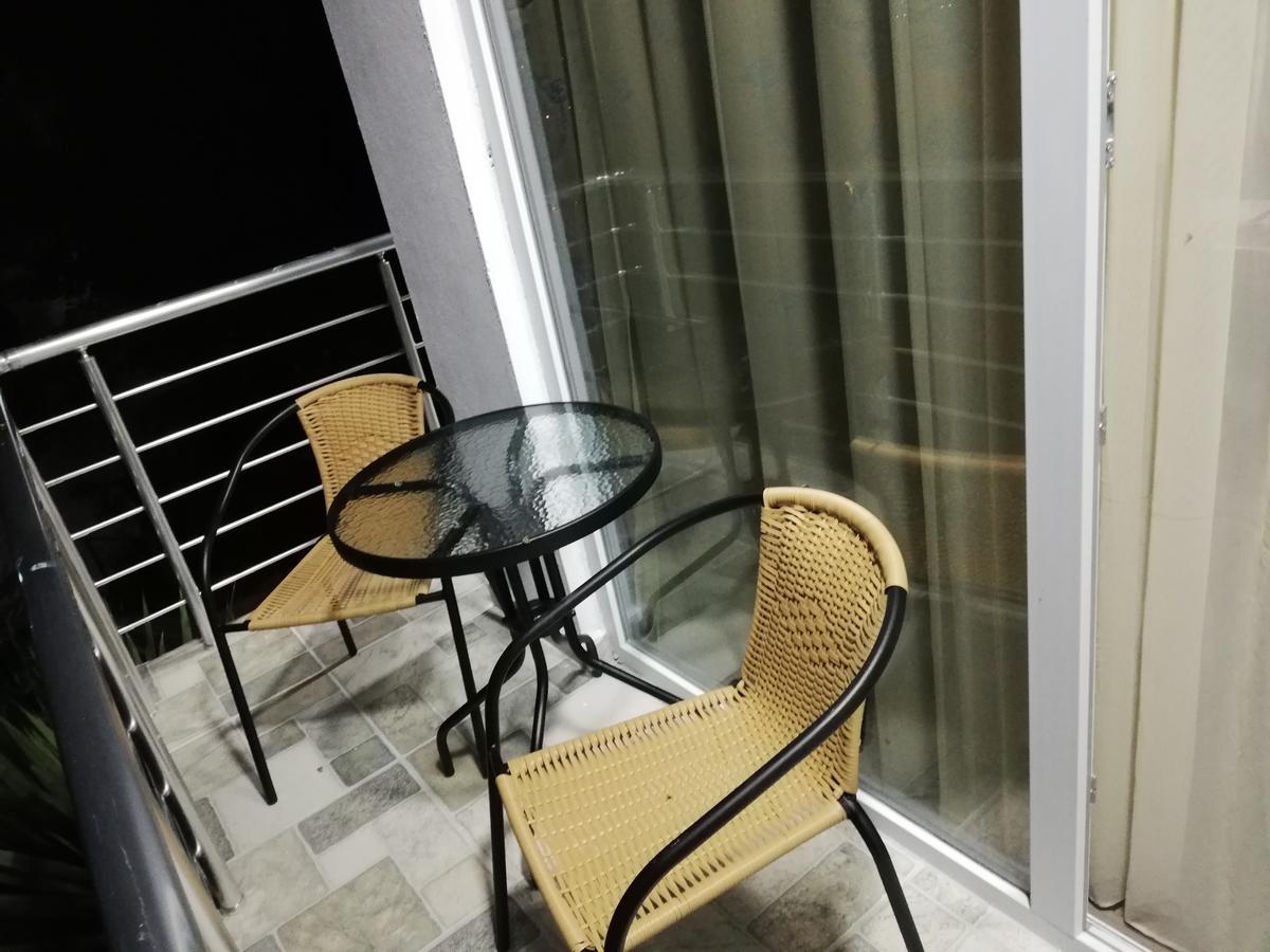 Albatross Kvariati Guest House Exterior photo