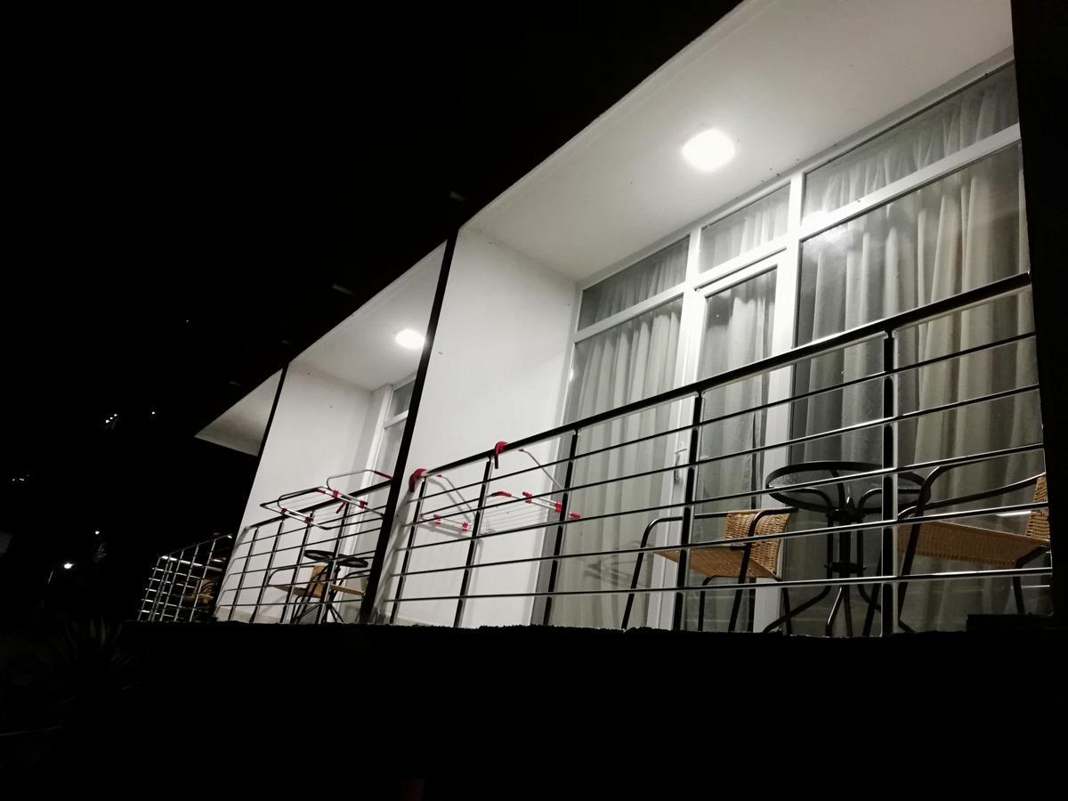 Albatross Kvariati Guest House Exterior photo