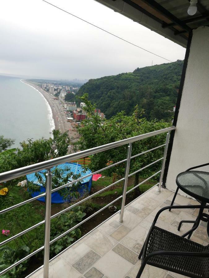 Albatross Kvariati Guest House Exterior photo